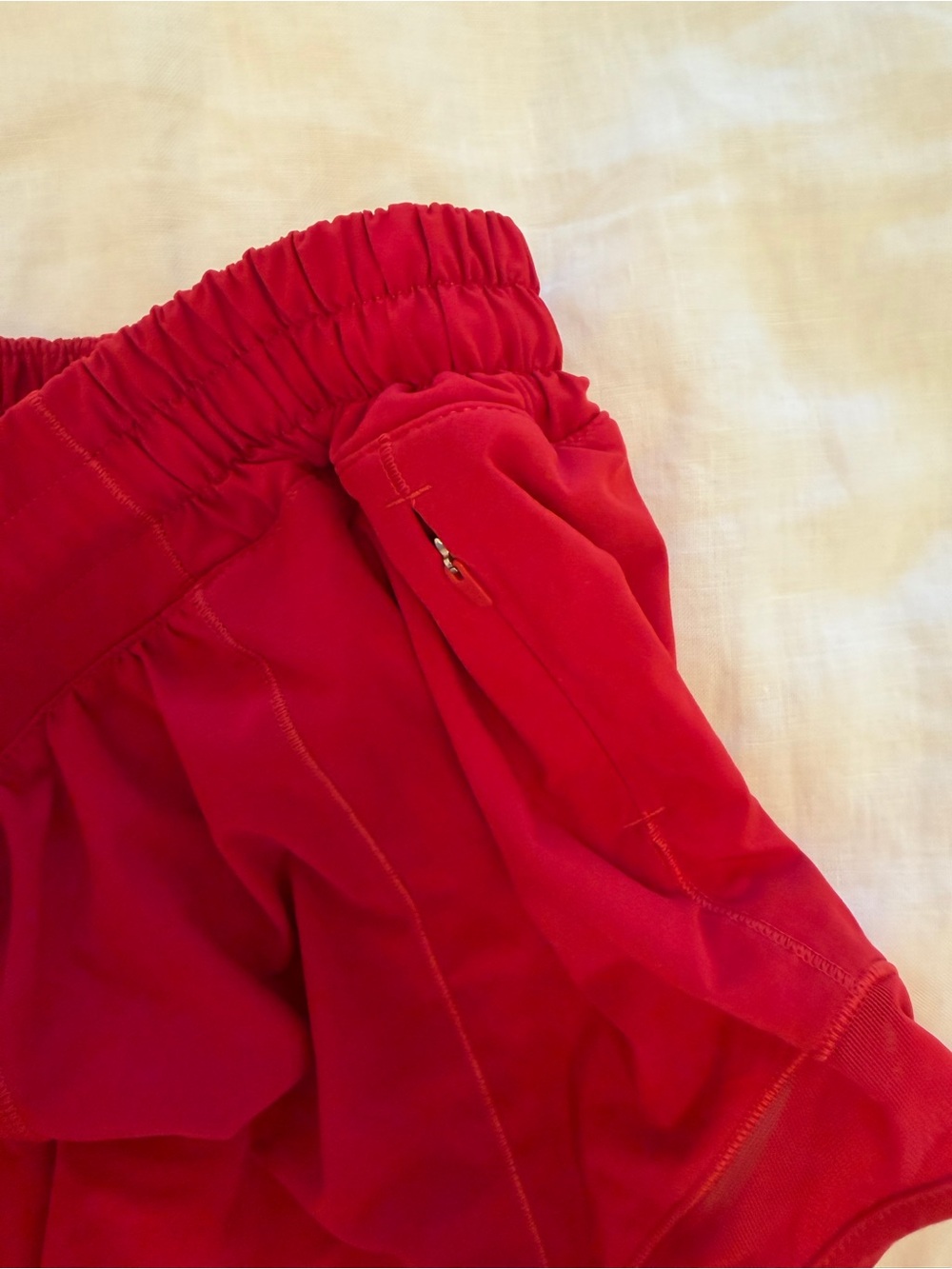 LULULEMON HOTTY HOT SHORT 4”! - Picture 5 of 5